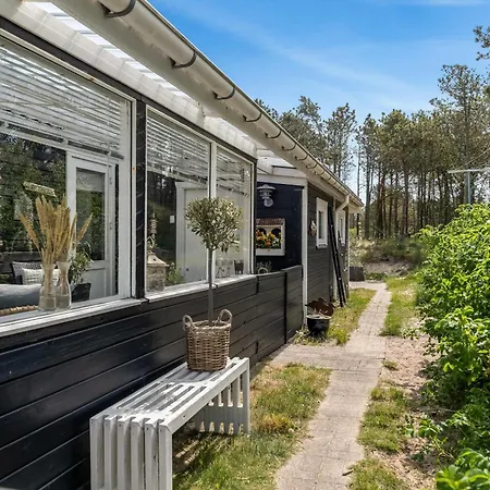 Beautifully Renovated With Covered Terrace And Wood-burning Stove, Close To The North Sea In Thy Feriehus *